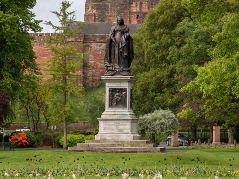 Photo of Queen Victoria Monument and Carlisle Castle